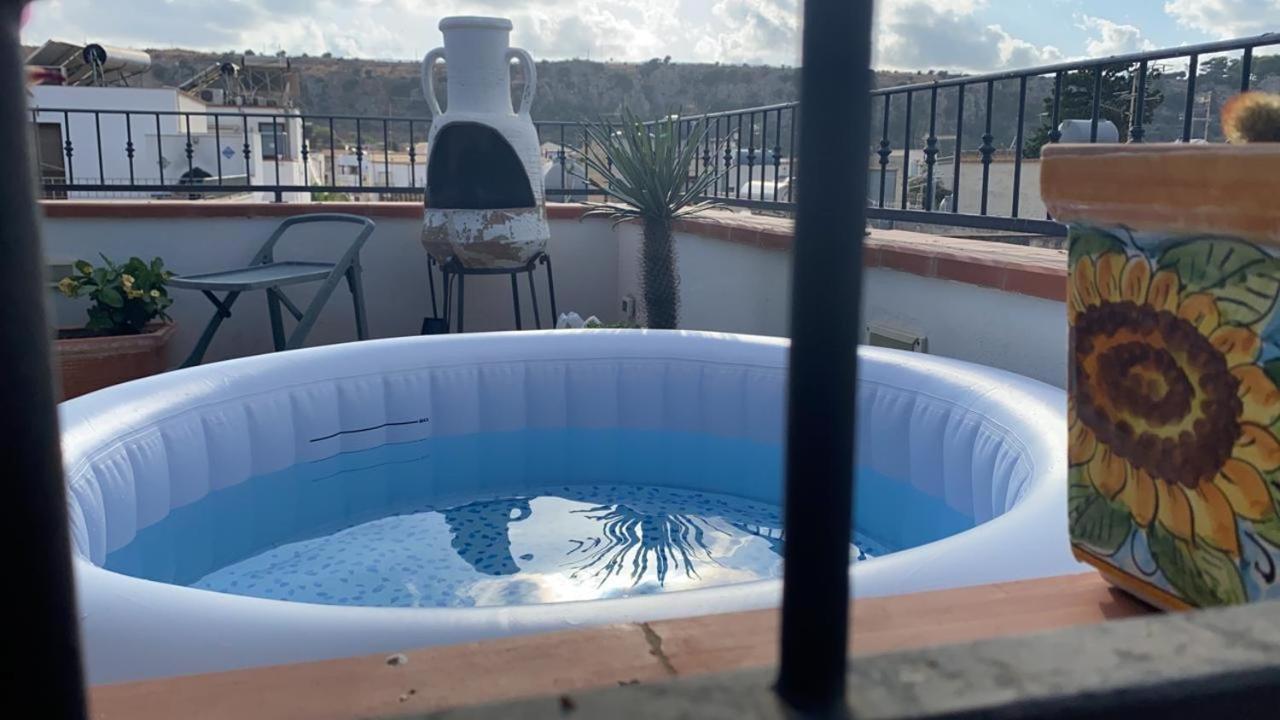 Apartment With Terraces And Private Jacuzzi - San Vito 400M From Beach San Vito Lo Capo Bagian luar foto
