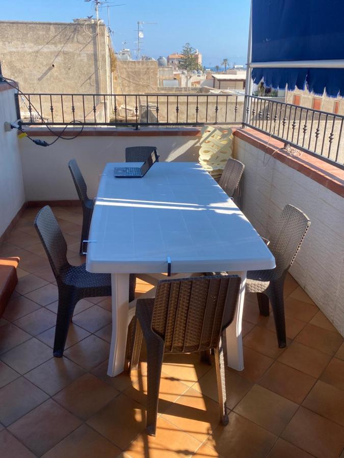 Apartment With Terraces And Private Jacuzzi - San Vito 400M From Beach San Vito Lo Capo Bagian luar foto